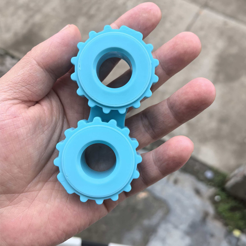 Nuovo Fidget Spinner a Catena  - Electronics Gadgets For Kids recensione e prezzo